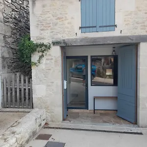 Il Fait Bon Vivre Classe 3 Etoiles , Montcuq France